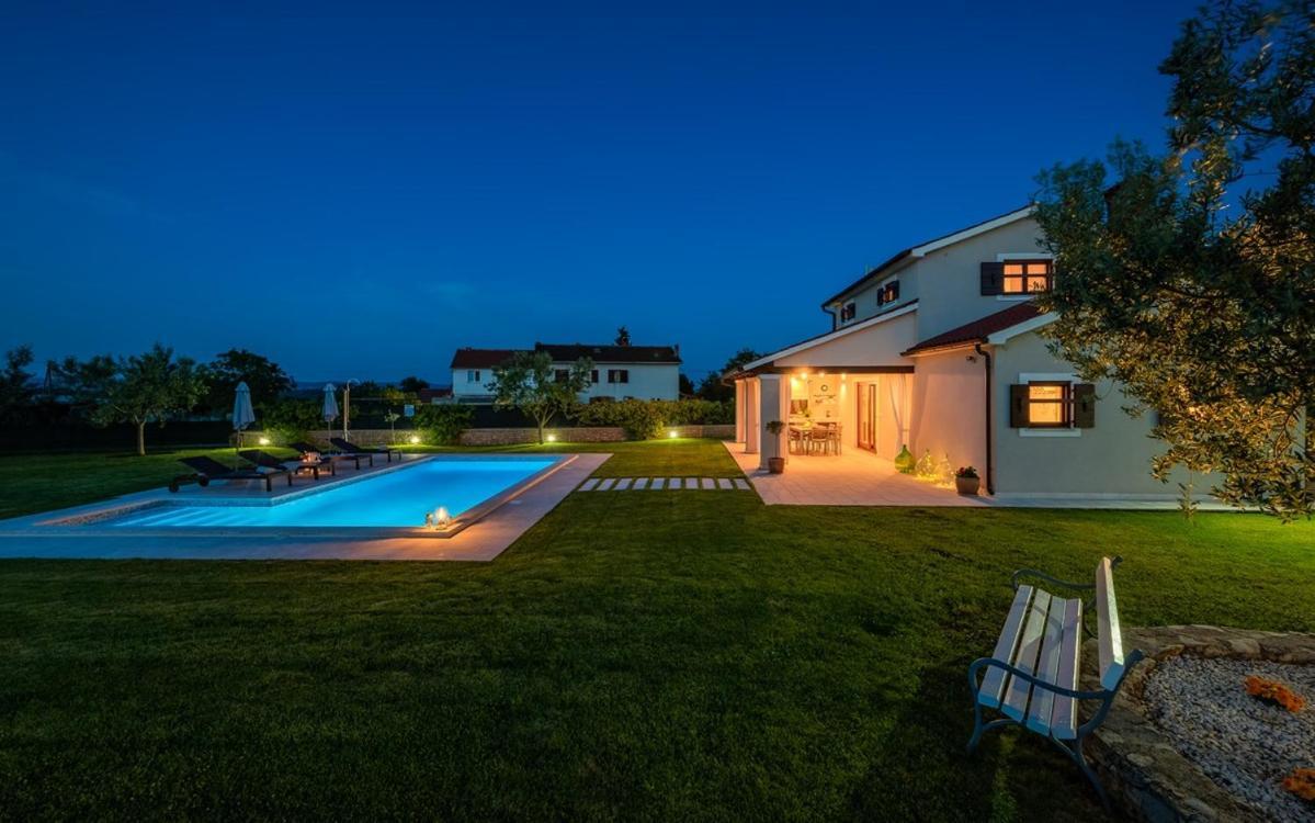 Villa Zara Marčana Esterno foto